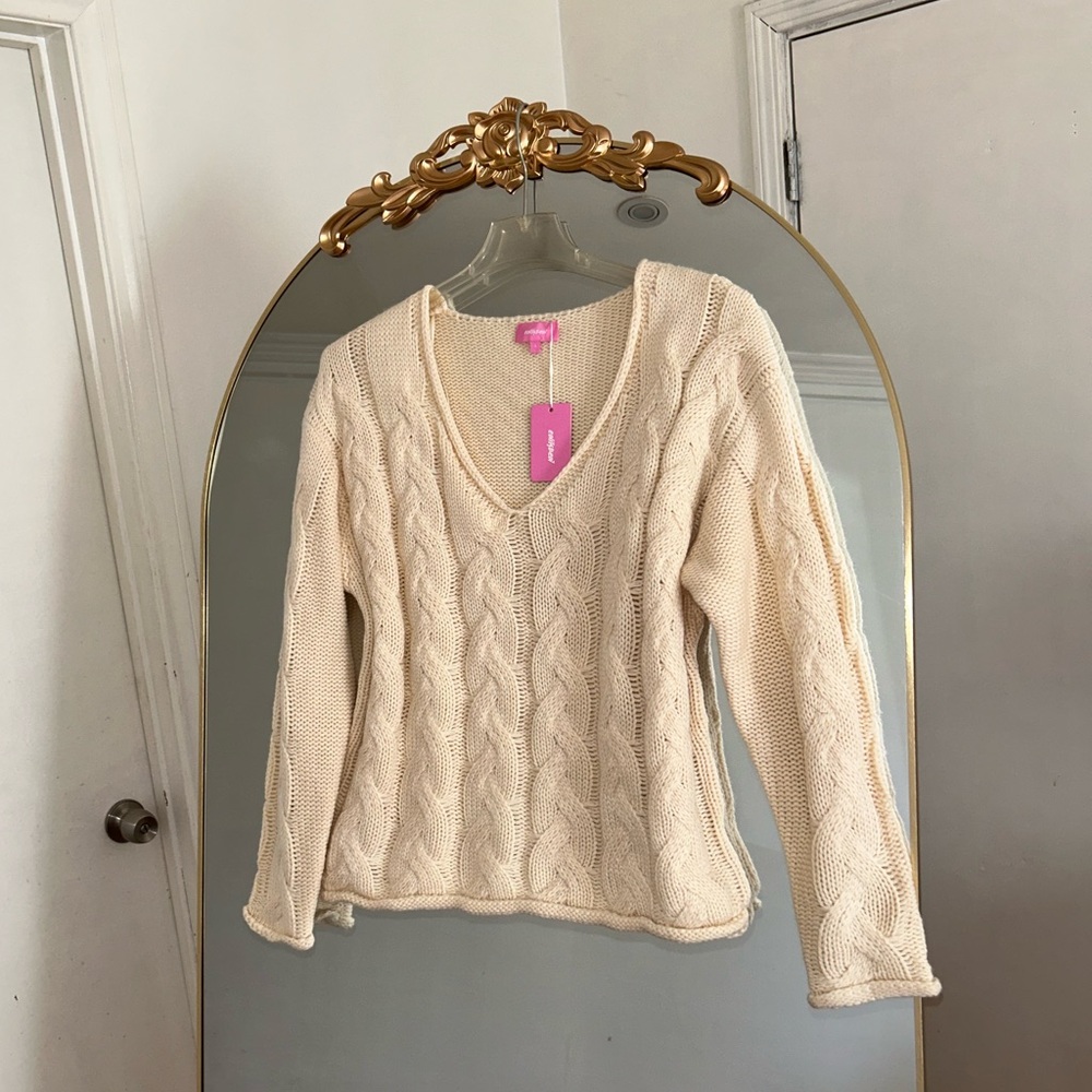 Edikted Cream V-Neck Oversized Cable Knit Sweater, Size S NWT